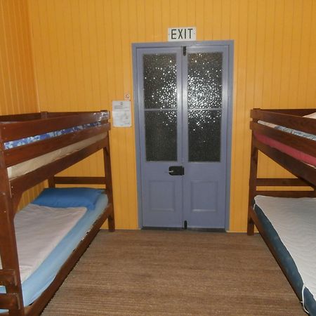 Mango Tourist Hostel Hervey Bay Phòng bức ảnh